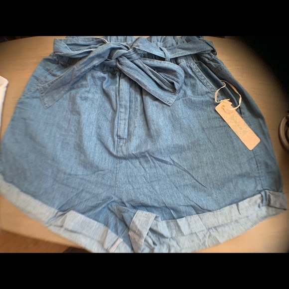Denim flows shorts - Picture 2 of 2